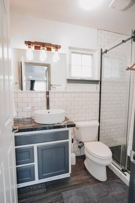 Gorgeous Upstairs Studio With Patio And Laundry Chico Exteriör bild